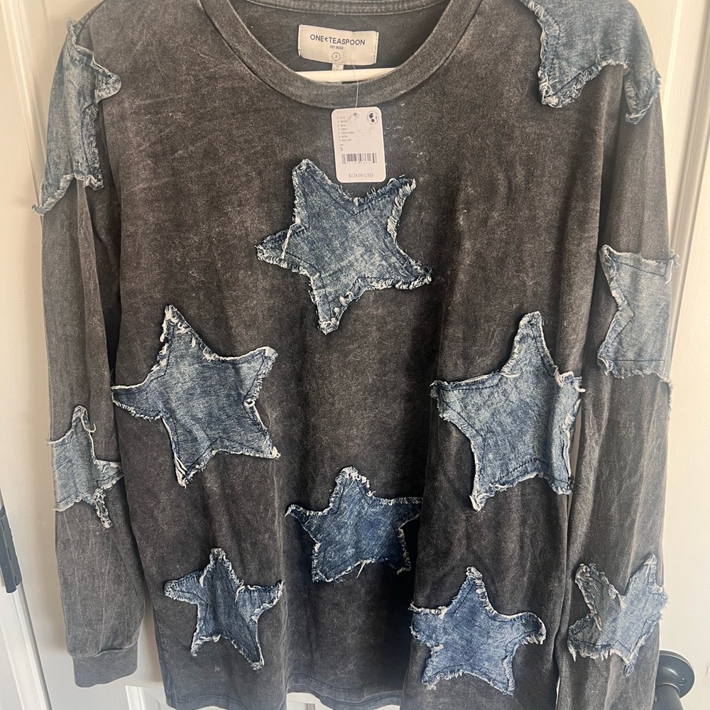 One Teaspoon Free People Gray Long Sleeve Top with denim blue Star Accents - Picture 2 of 6